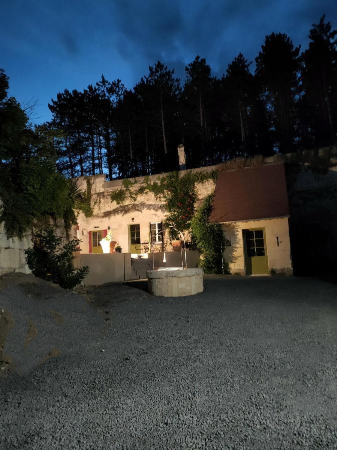 Aux Trois Tilleuls Acomodação com café da manhã Loches Exterior foto